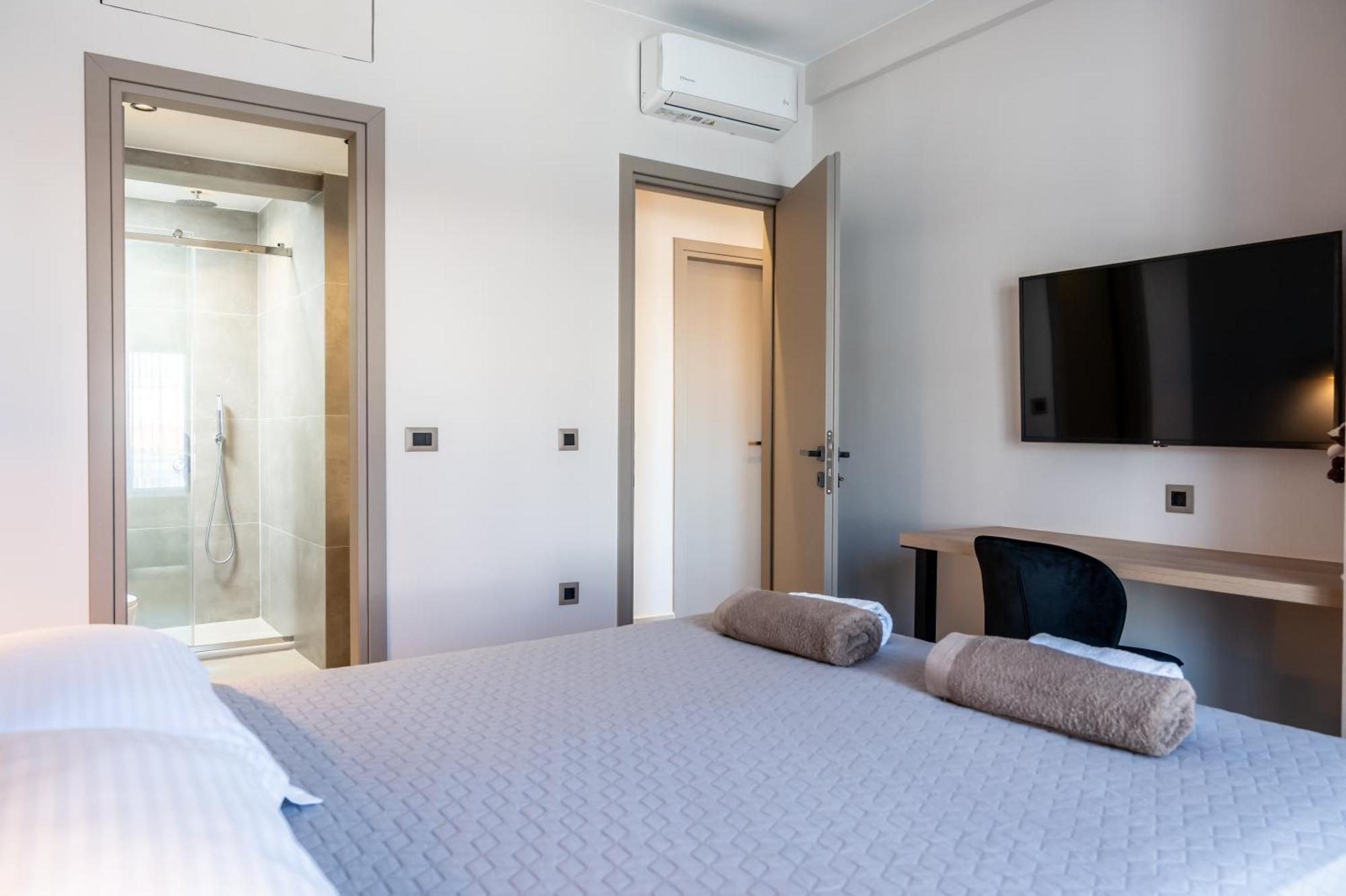 Yiannis Deluxe Apartment ハニア エクステリア 写真